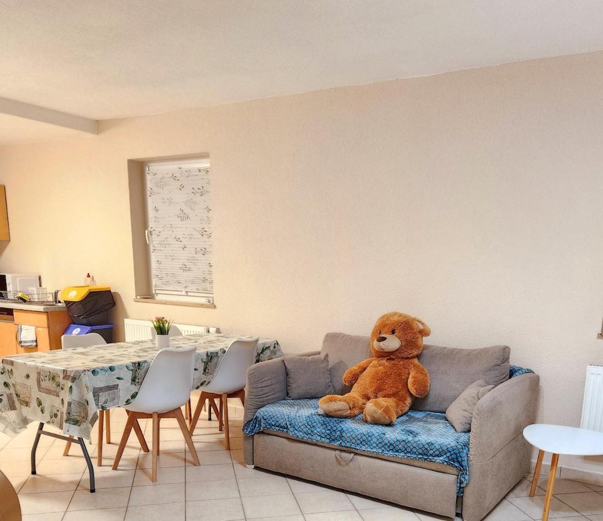 Sj Apartment Chemnitz Bagian luar foto
